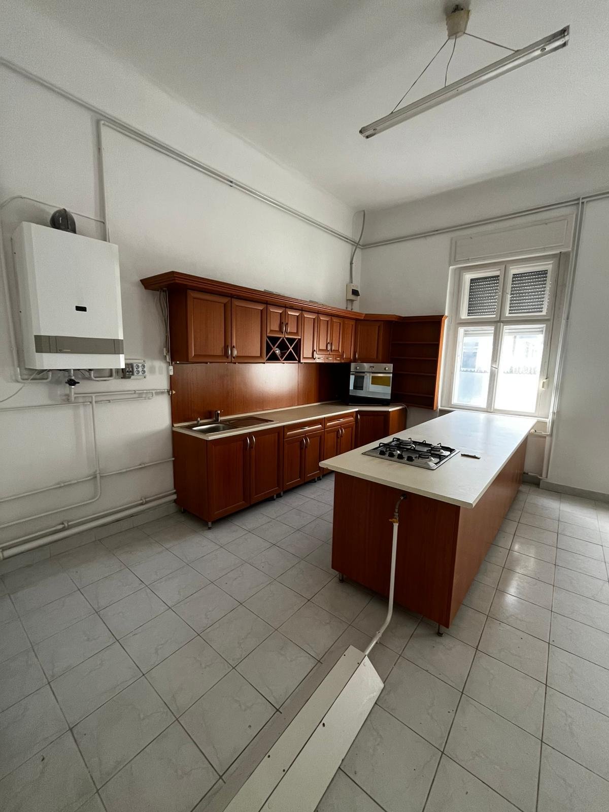 (ABA) Einfamilienhaus / Existenz  mit vielfältigen Nutzungsmöglichkeiten im schönen Tapolca, Bild 6 von 22
