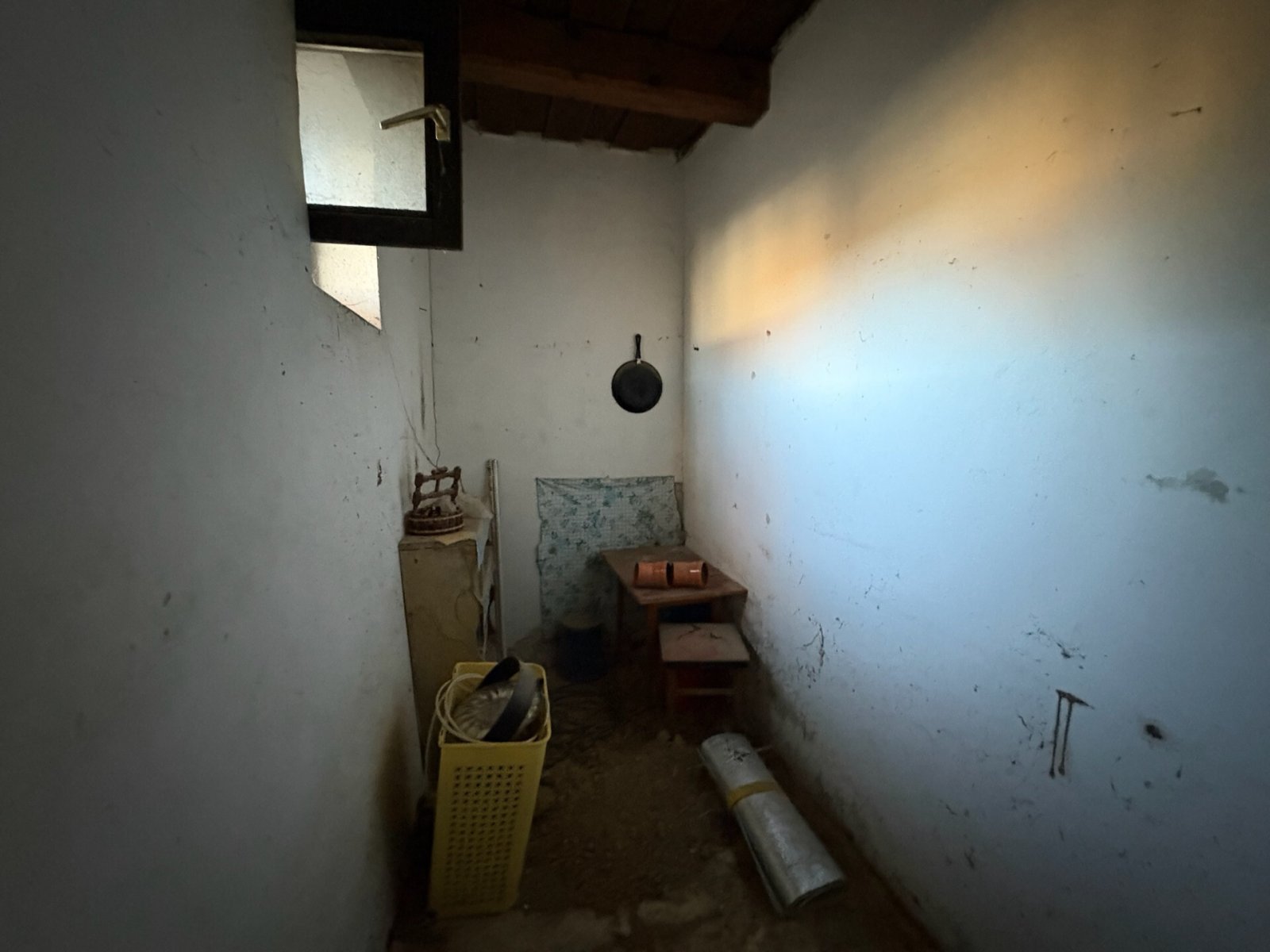 House in need of renovation in a quiet, harmonious setting – Türje, photo 5 of 12