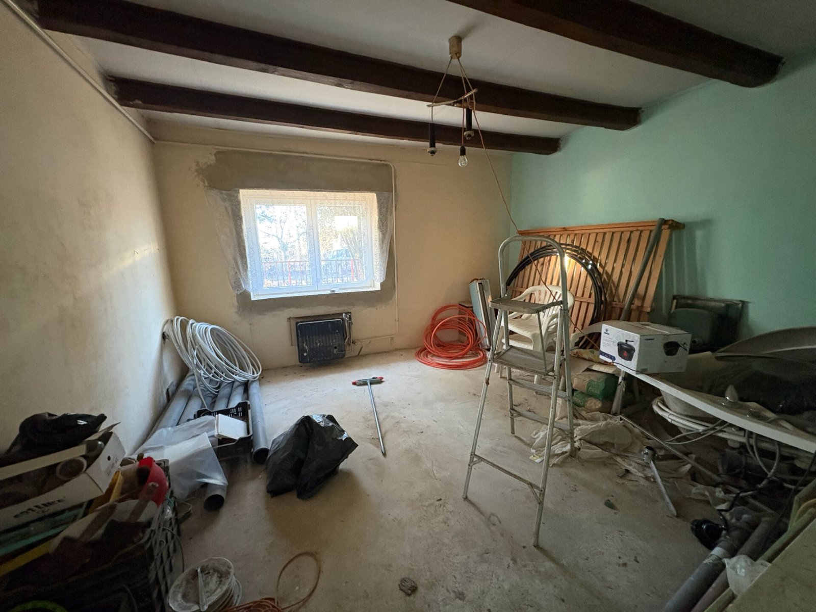 House in need of renovation in a quiet, harmonious setting – Türje, photo 8 of 12