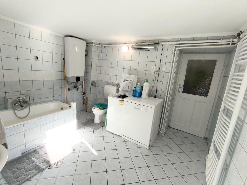 Renovated detached house in a quiet, natural setting – Sümeg, photo 15 of 17
