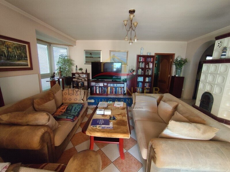 Ruim vrijstaand huis met veel potentie in Győr-Kisbácsa, nabij Révfalu., foto 16 van 21