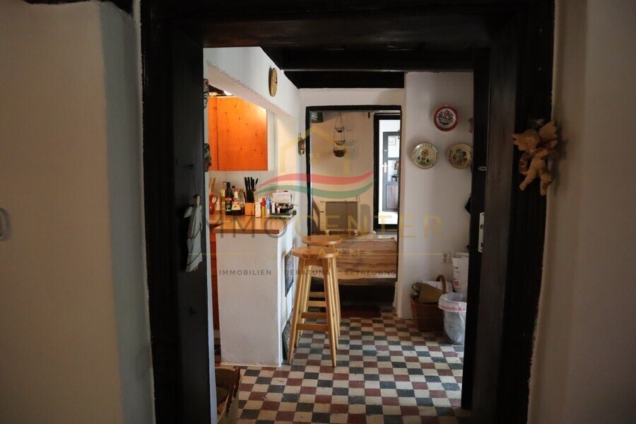 Fairytale-like, almost 100-year-old thatched farmhouse for sale in Győrújbarát, photo 5 of 21