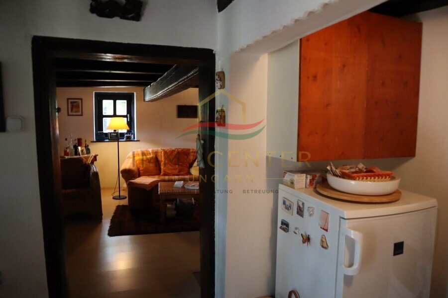 Fairytale-like, almost 100-year-old thatched farmhouse for sale in Győrújbarát, photo 20 of 21