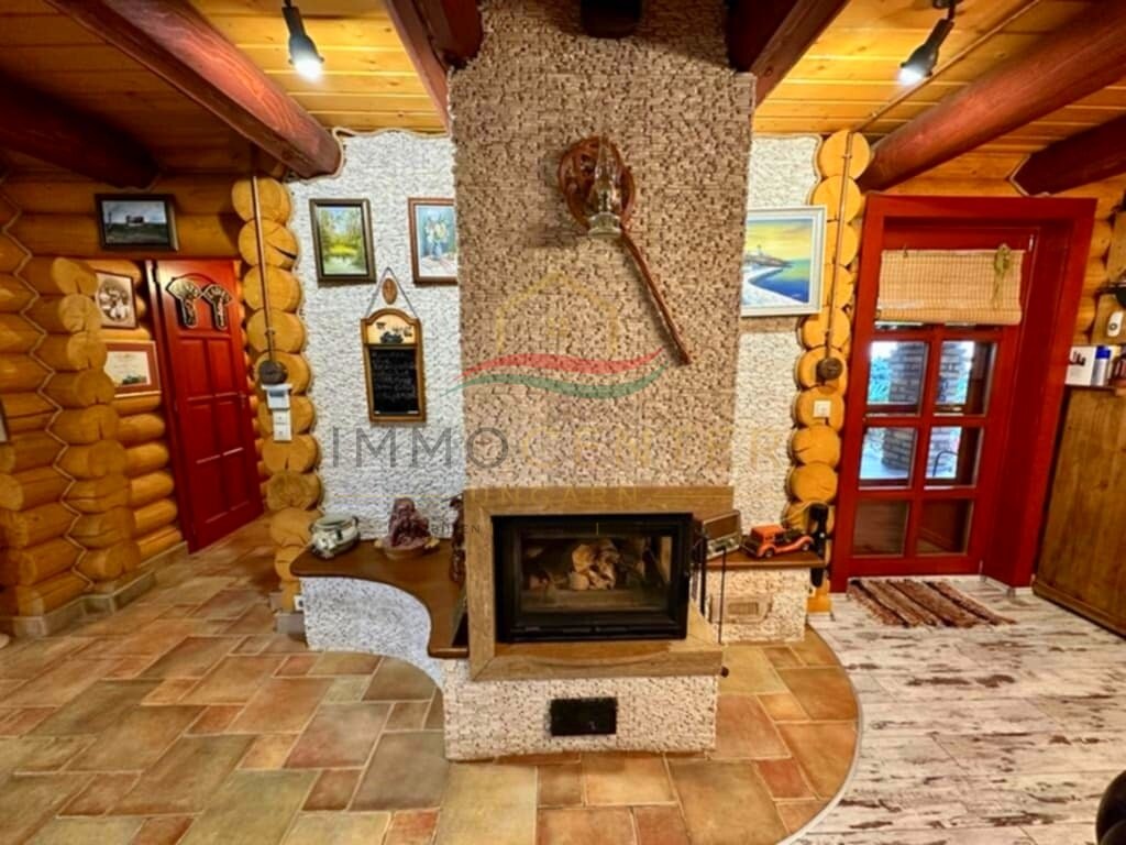 Self-sufficient luxury log house in Kecskemét - living in harmony with nature!, photo 11 of 24