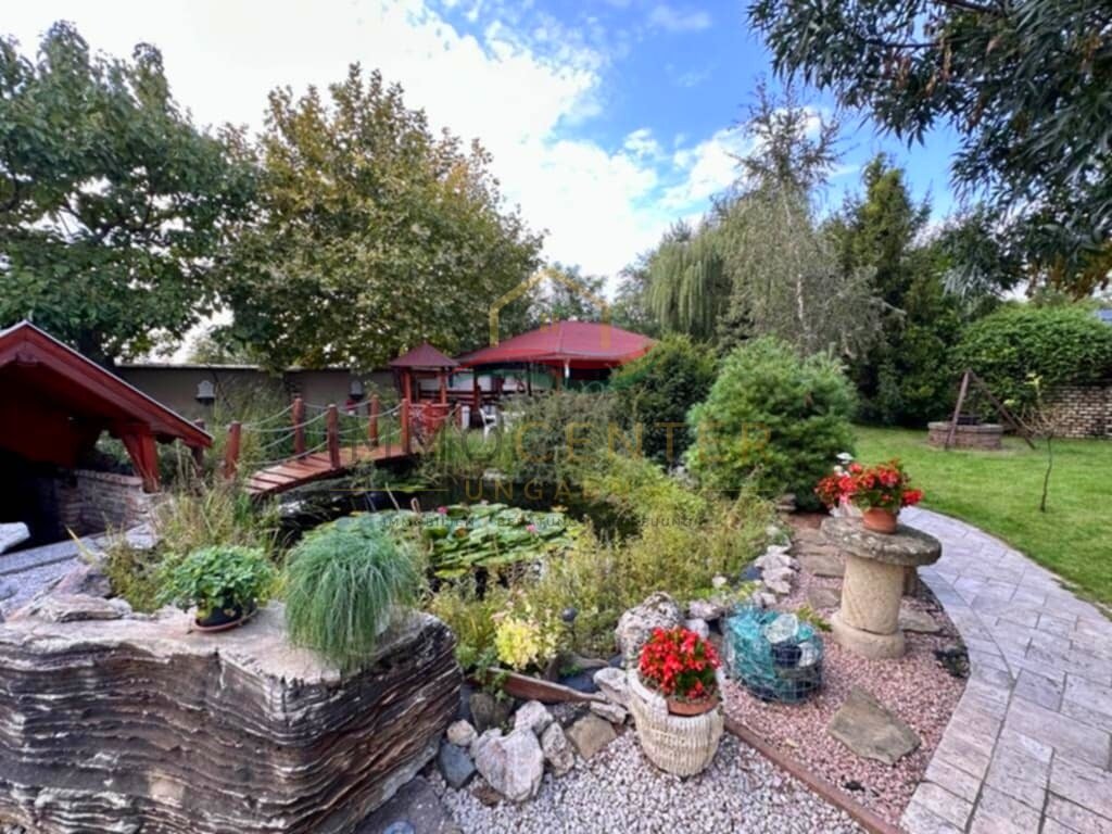Self-sufficient luxury log house in Kecskemét - living in harmony with nature!, photo 23 of 24