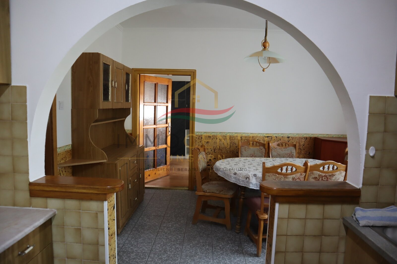 Familiehuis met serre, gastenverblijf, zwembad en sauna - vlakbij Győr, in Gönyű!, foto 16 van 23