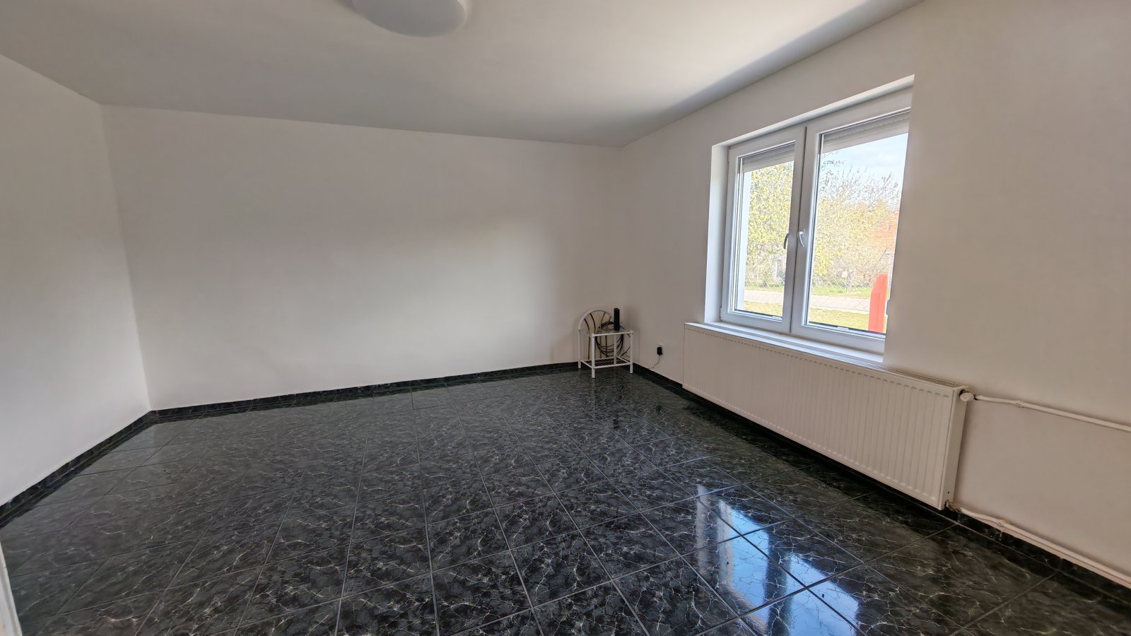 (BAA) Idyllisch landhuis voor comfortabel wonen: Eerste bewoning na renovatie met gastenkamer – Lábod, foto 7 van 20