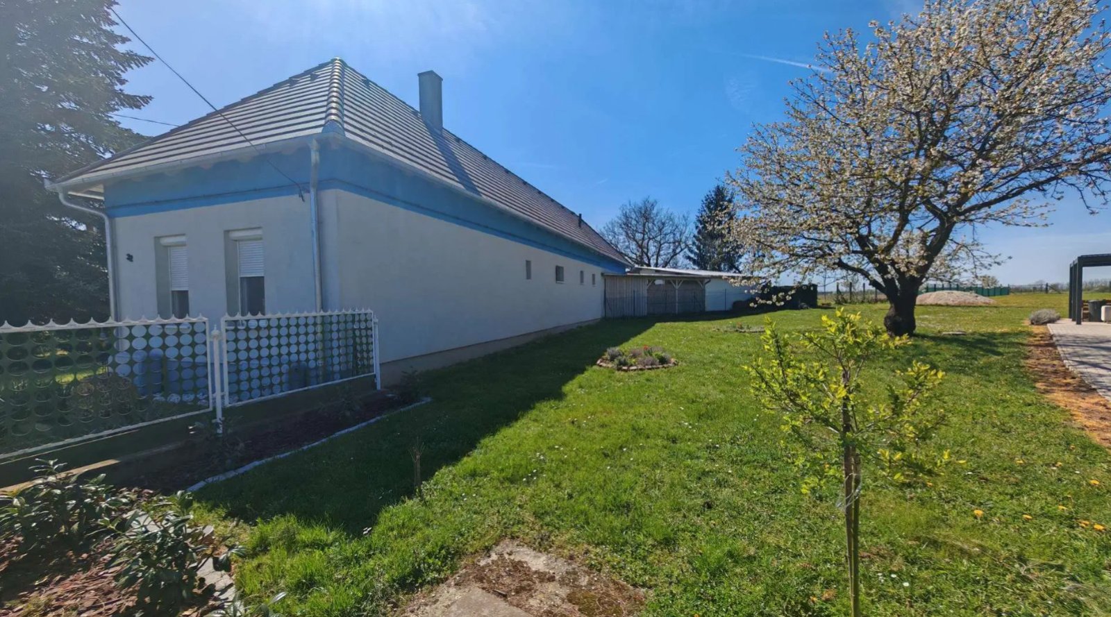 (AAA) Large renovated country house in a quiet location in western Hungary – Türje, photo 3 of 27