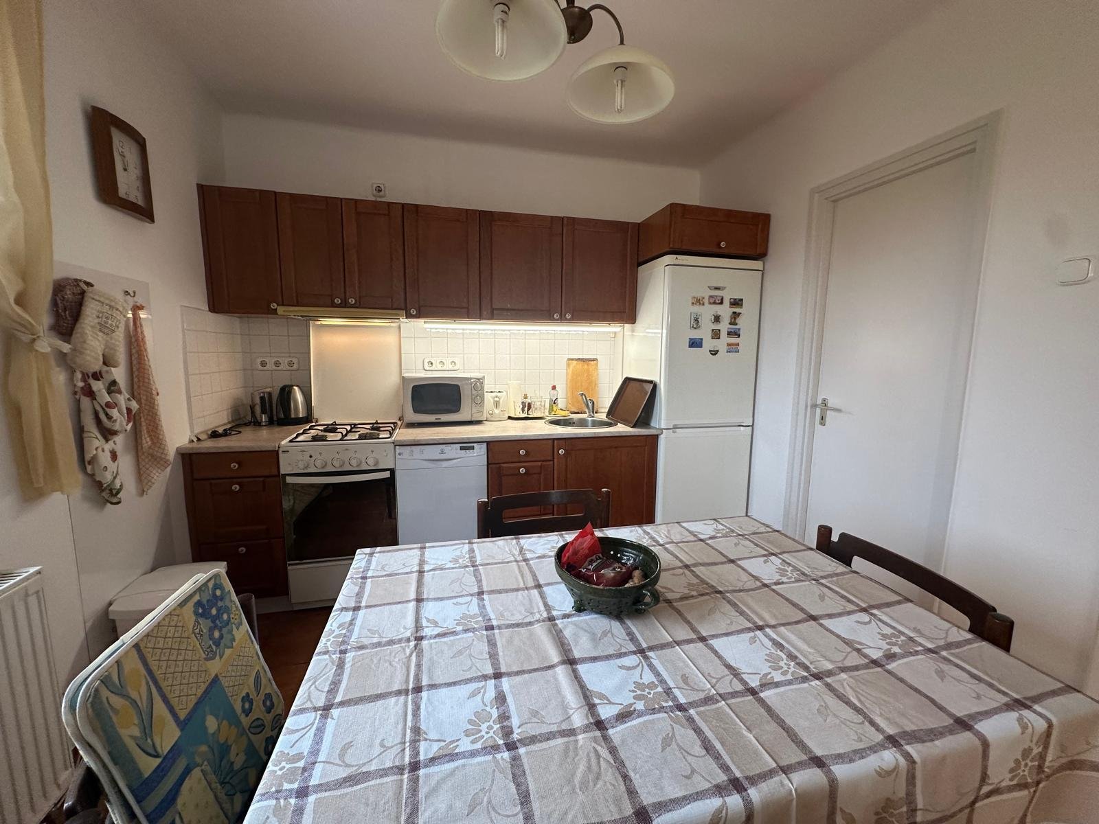 (ABA) Vrijstaande woning aan de beroemde noordelijke oever van het Balatonmeer – Révfülöp, foto 7 van 49
