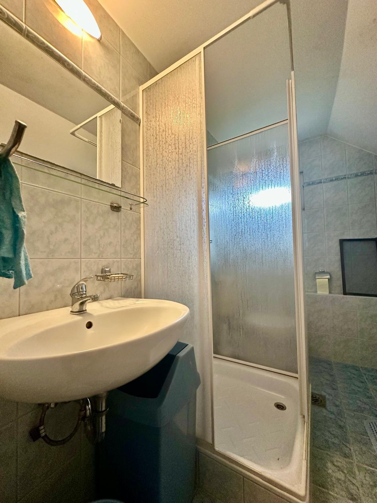 (ABA) Vrijstaande woning aan de beroemde noordelijke oever van het Balatonmeer – Révfülöp, foto 26 van 49