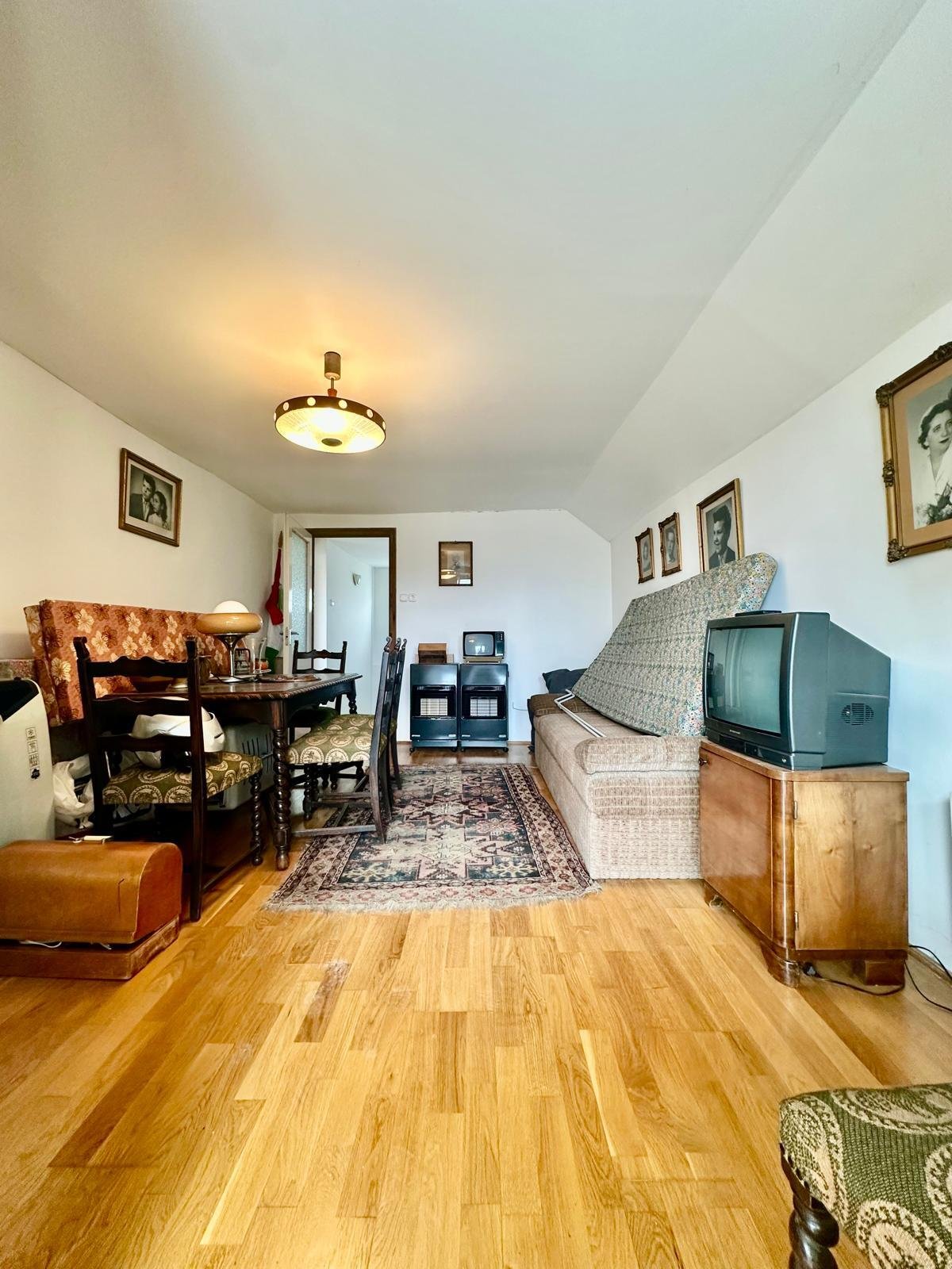 (ABA) Vrijstaande woning aan de beroemde noordelijke oever van het Balatonmeer – Révfülöp, foto 28 van 49