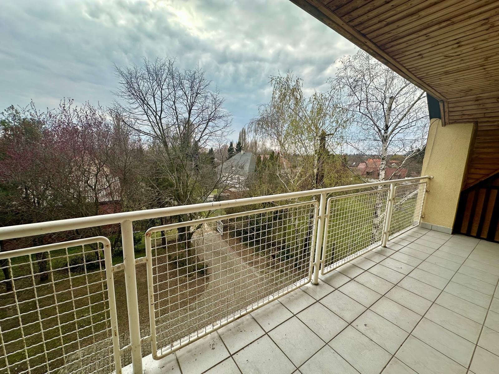 (ABA) Vrijstaande woning aan de beroemde noordelijke oever van het Balatonmeer – Révfülöp, foto 31 van 49
