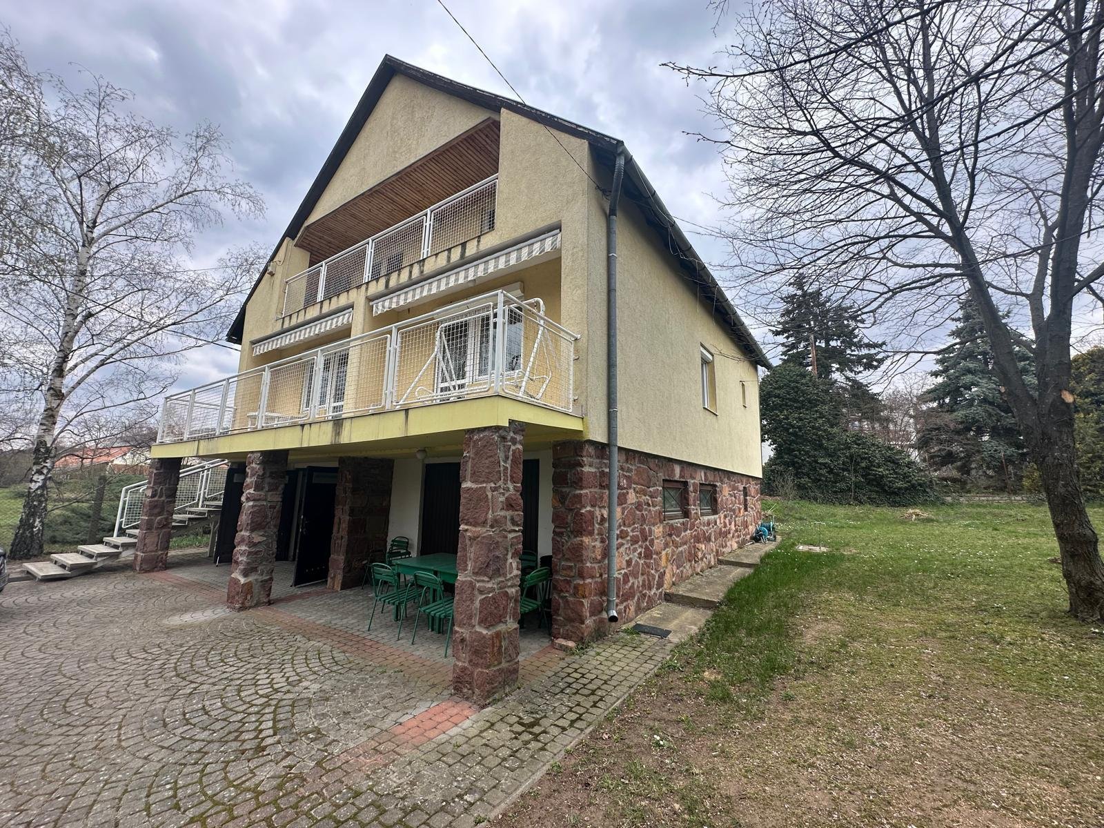 (ABA) Vrijstaande woning aan de beroemde noordelijke oever van het Balatonmeer – Révfülöp, foto 42 van 49