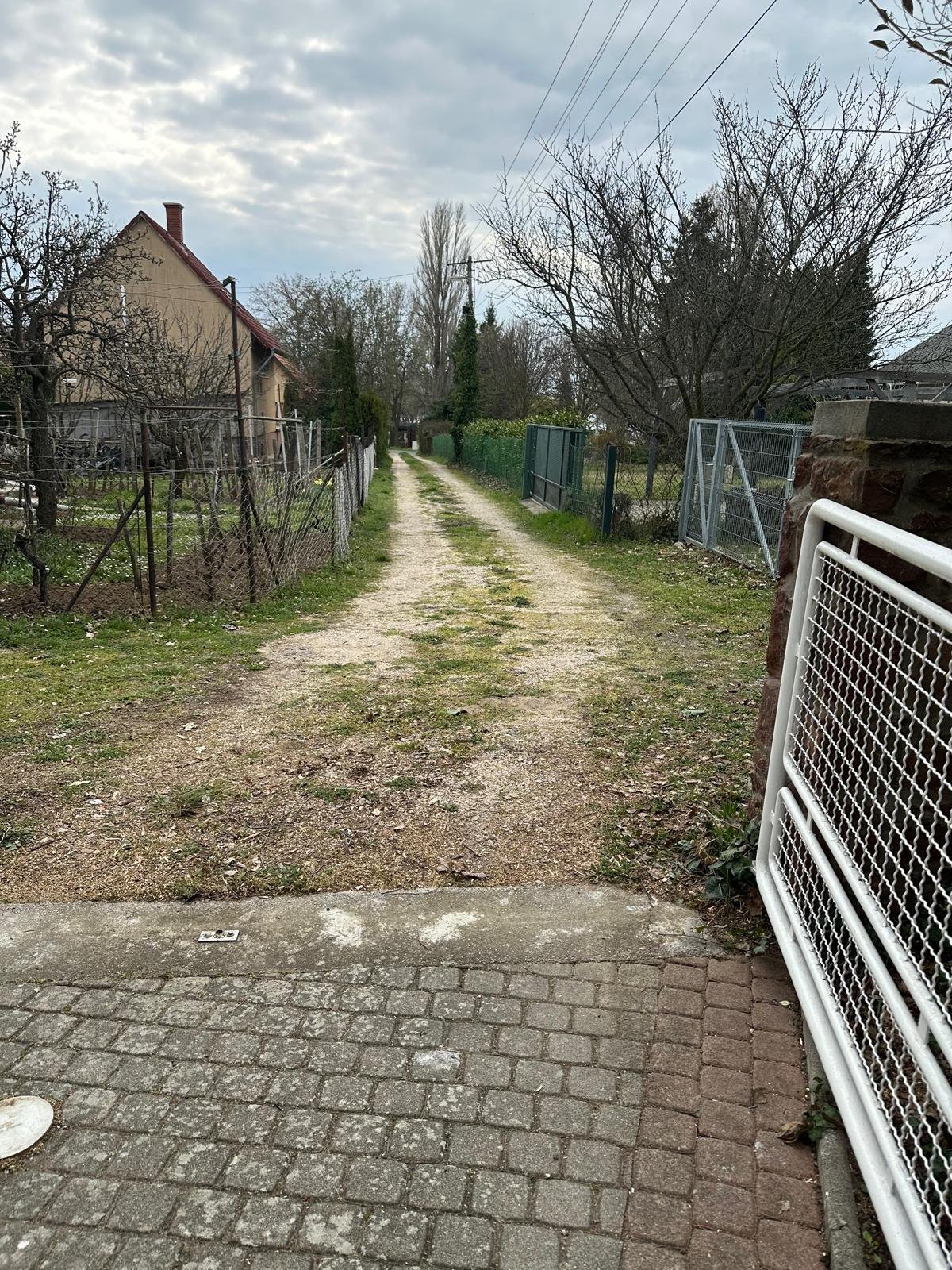(ABA) Vrijstaande woning aan de beroemde noordelijke oever van het Balatonmeer – Révfülöp, foto 46 van 49