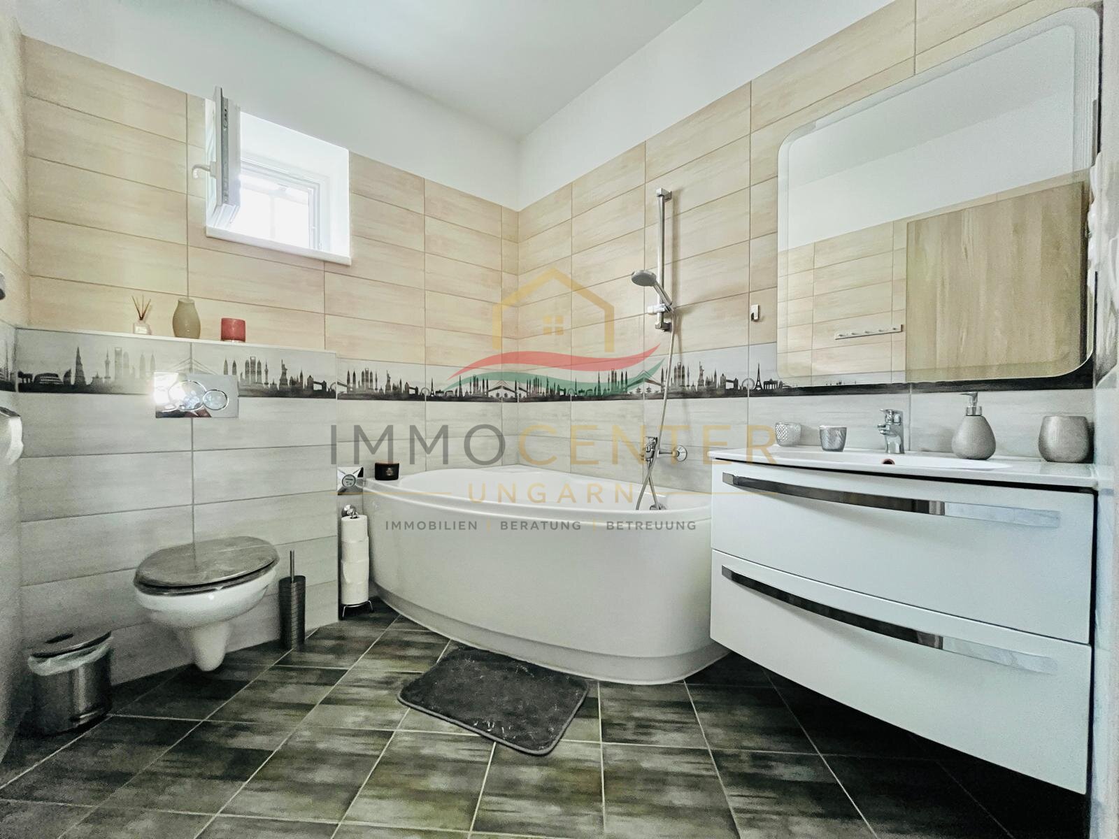 (AAB) Moderne Premium-Wohnung im Zentrum von Keszthely, Bild 16 von 26