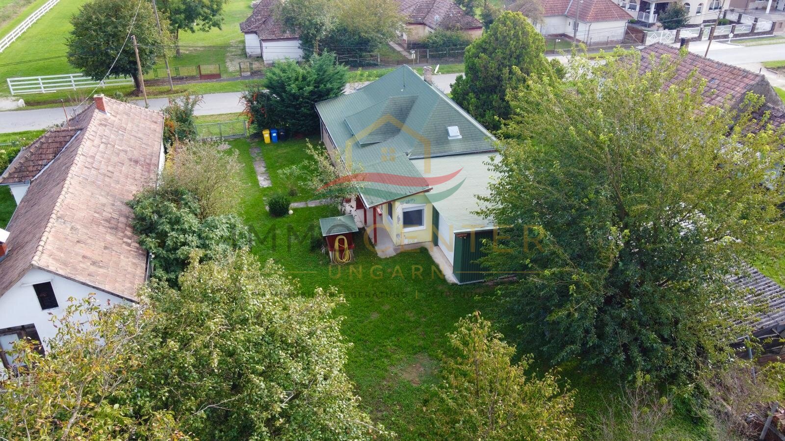 Renovated detached house with large plot – Sávoly, photo 1 of 27
