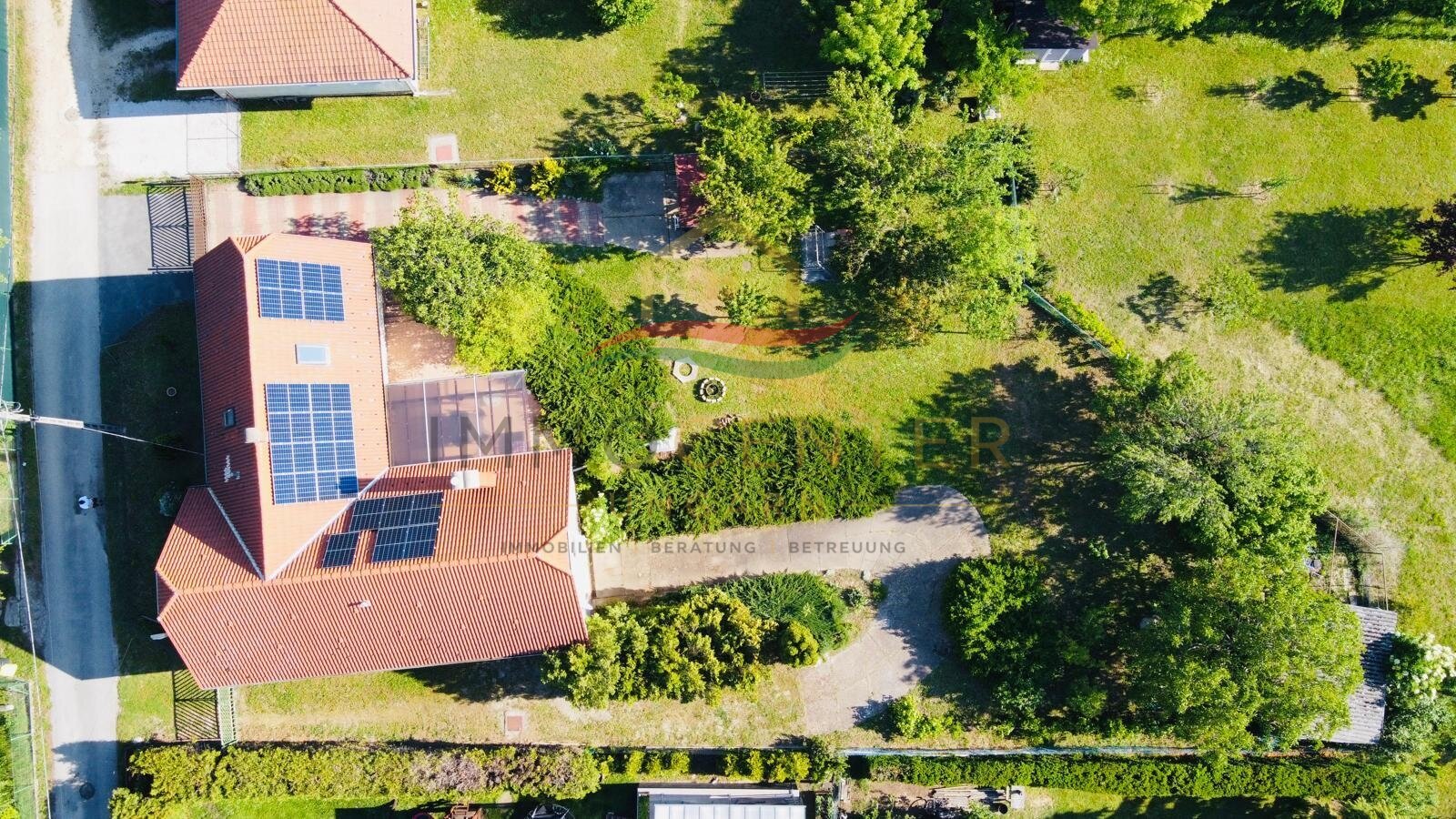 Spacious detached house with panoramic views in Cserszegtomaj, photo 7 of 40