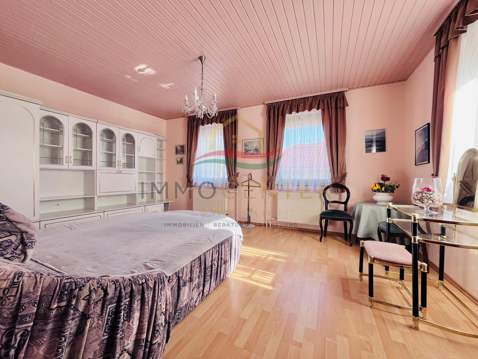 Spacious detached house with panoramic views in Cserszegtomaj, photo 22 of 40
