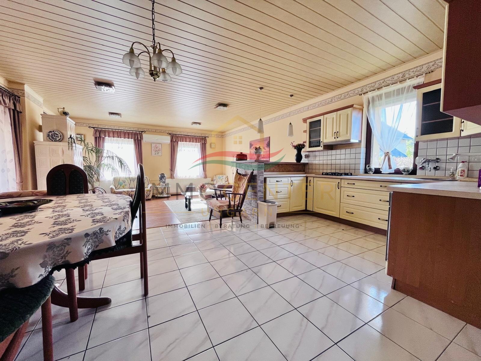 Spacious detached house with panoramic views in Cserszegtomaj, photo 25 of 40