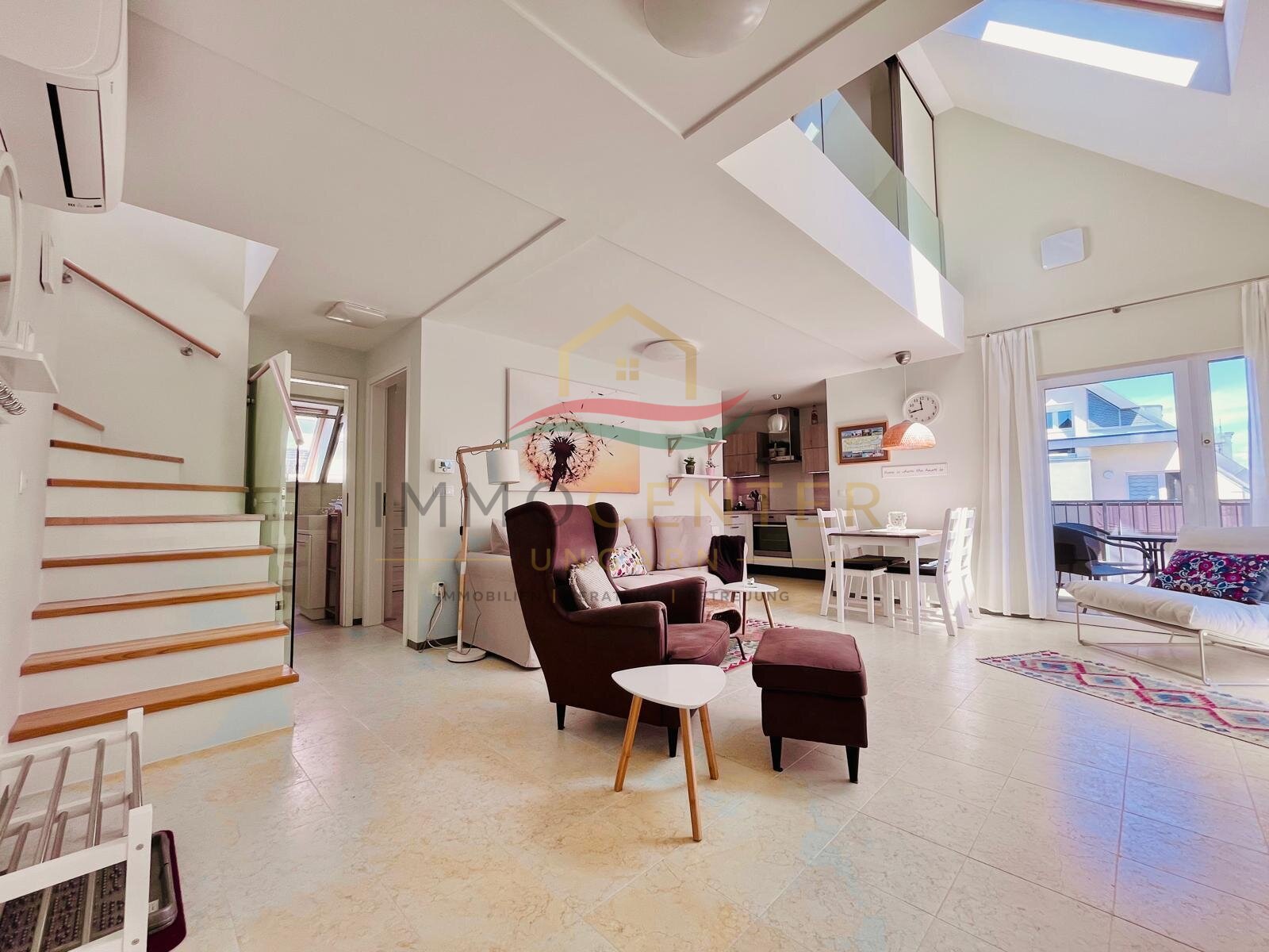 Exclusief penthouse met galerij in het hart van Hévíz, foto 1 van 28
