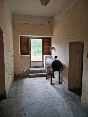 () Old Art Nouveau school building with great potential – Csólyospálos, photo 12 of 31