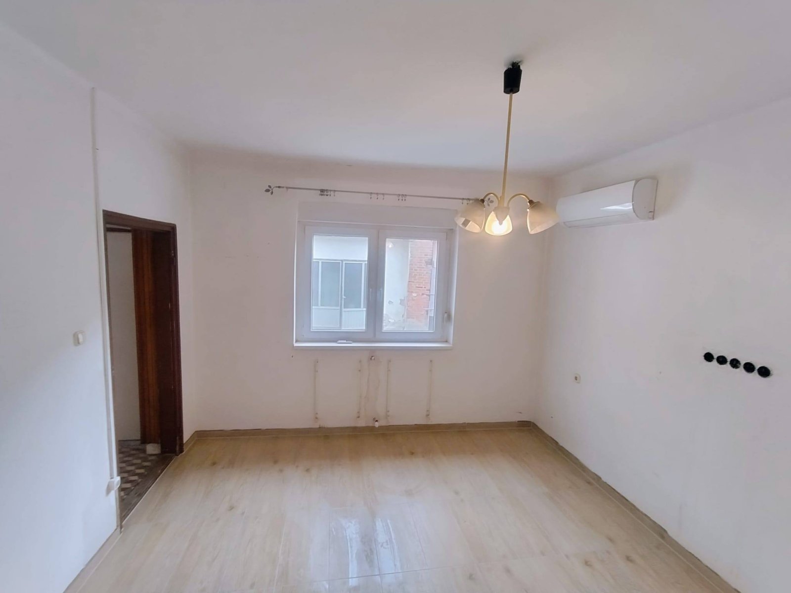 Partially renovated 3+2 room detached house in a quiet location – Kerkáskápolna, photo 8 of 17