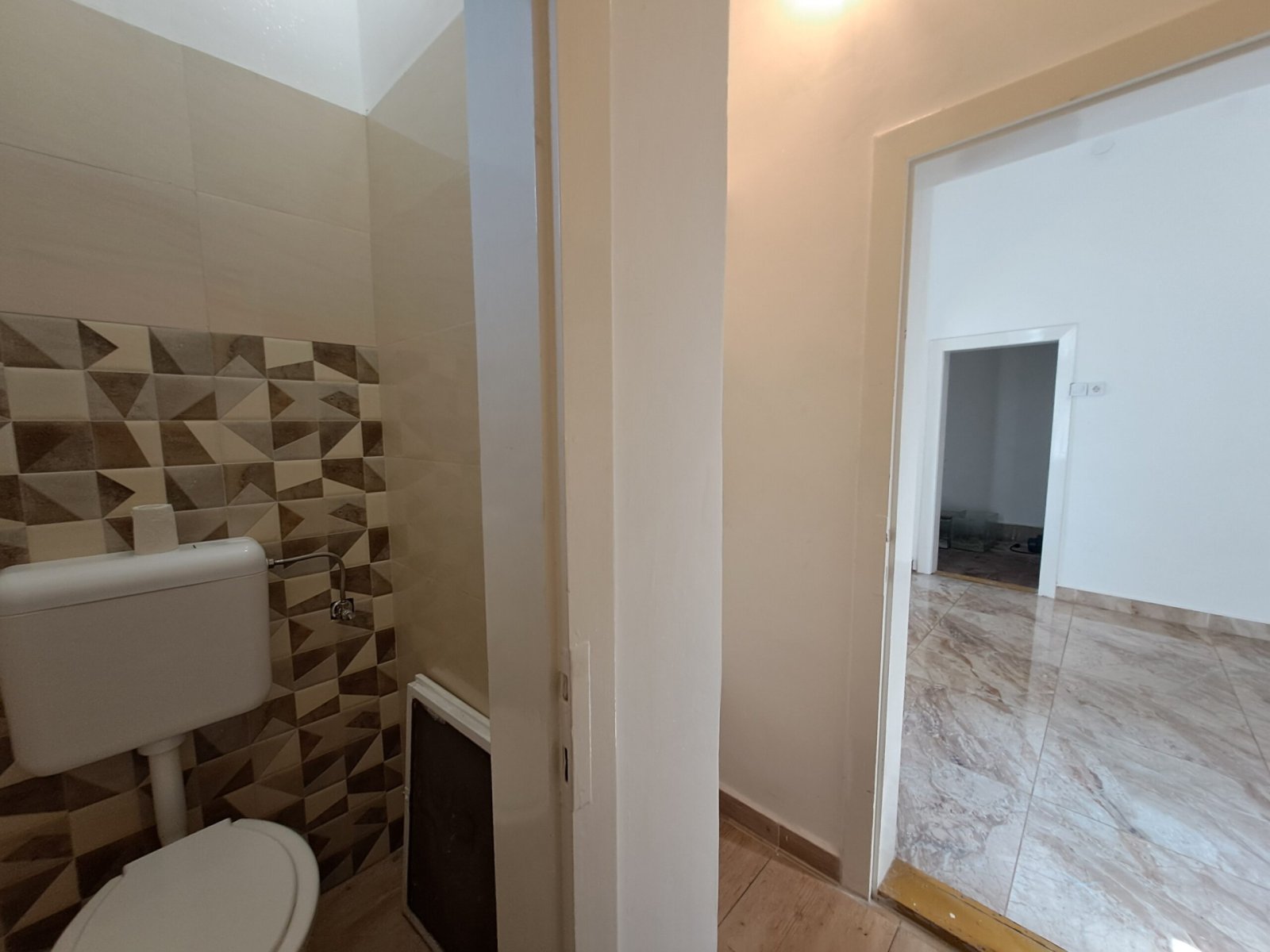(BAA) Mehrgenerationenhaus mit schönem Grundstück – Kiskunhalas, Bild 35 von 39