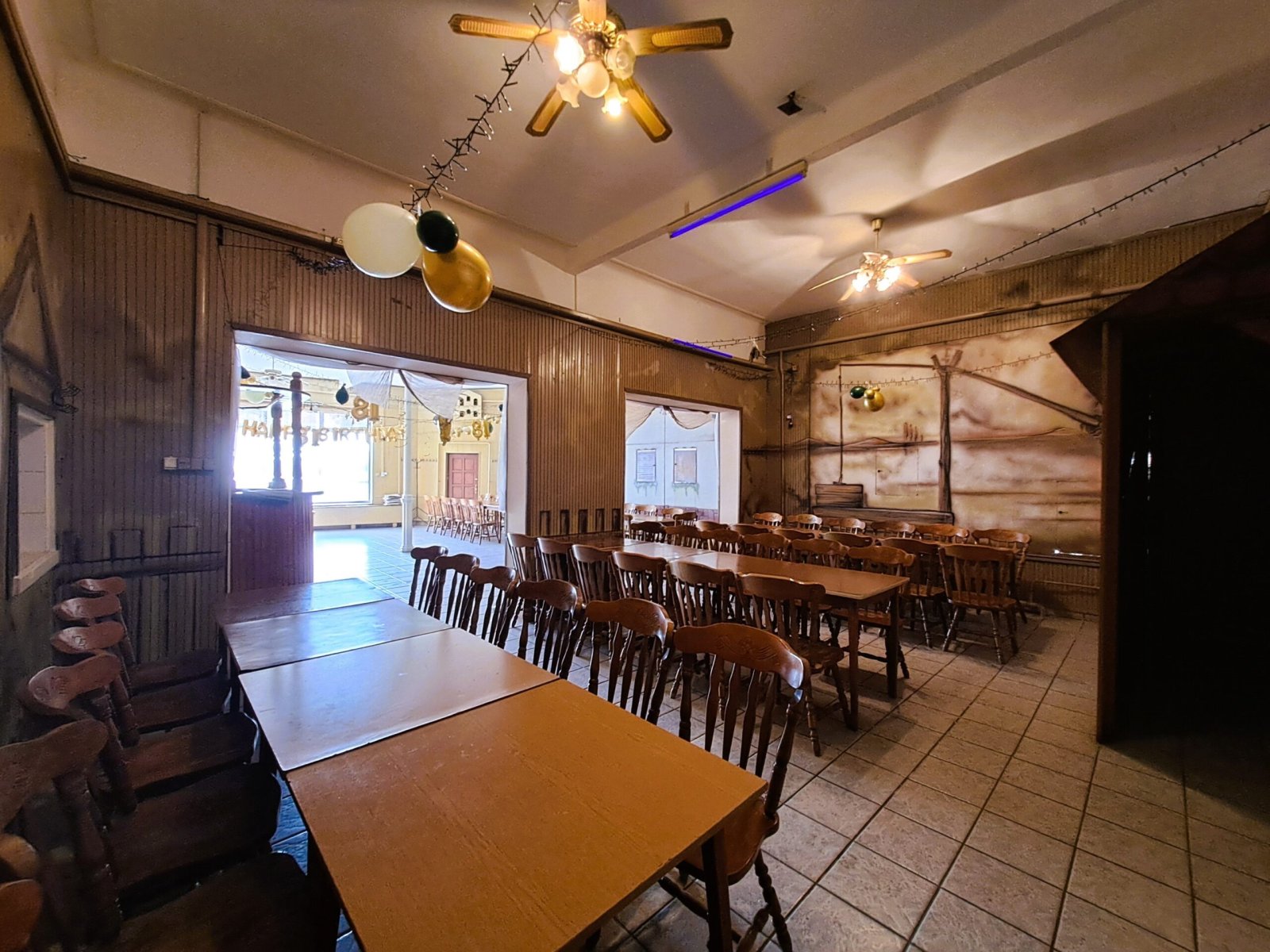 Restaurant met bar en voormalige kruidenierswinkel, te koop samen of afzonderlijk. – Miske, foto 13 van 20