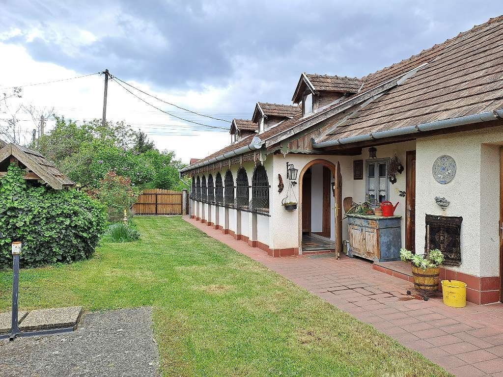 Traditional arcaded house in western Hungary near Austria (AAA) – Vasvár, photo 4 of 22