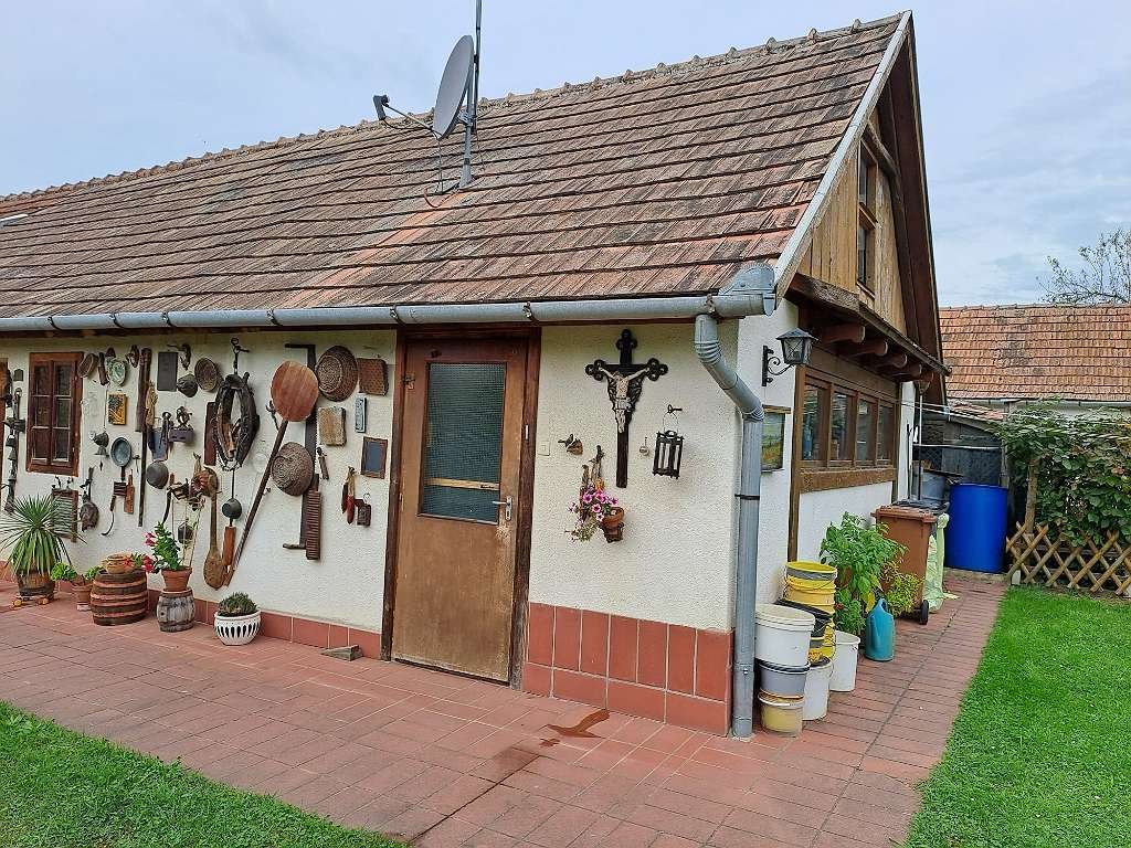 Traditional arcaded house in western Hungary near Austria (AAA) – Vasvár, photo 6 of 22