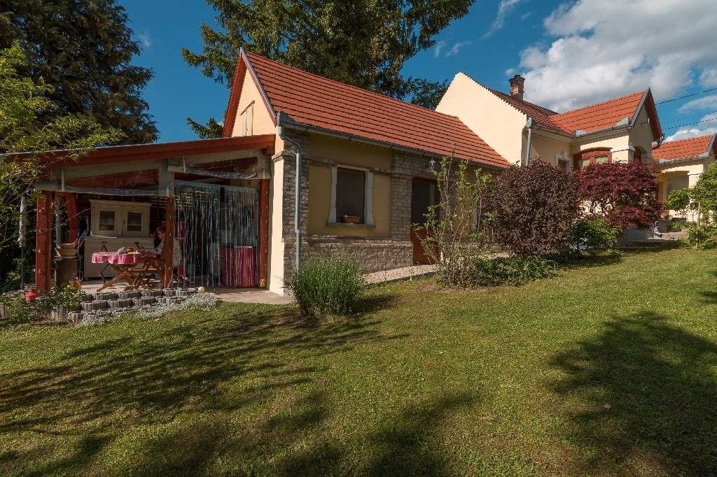 Lovingly renovated farmhouse in a quiet location with separate apartment (AAA) – Búcsúszentlászló, photo 8 of 42