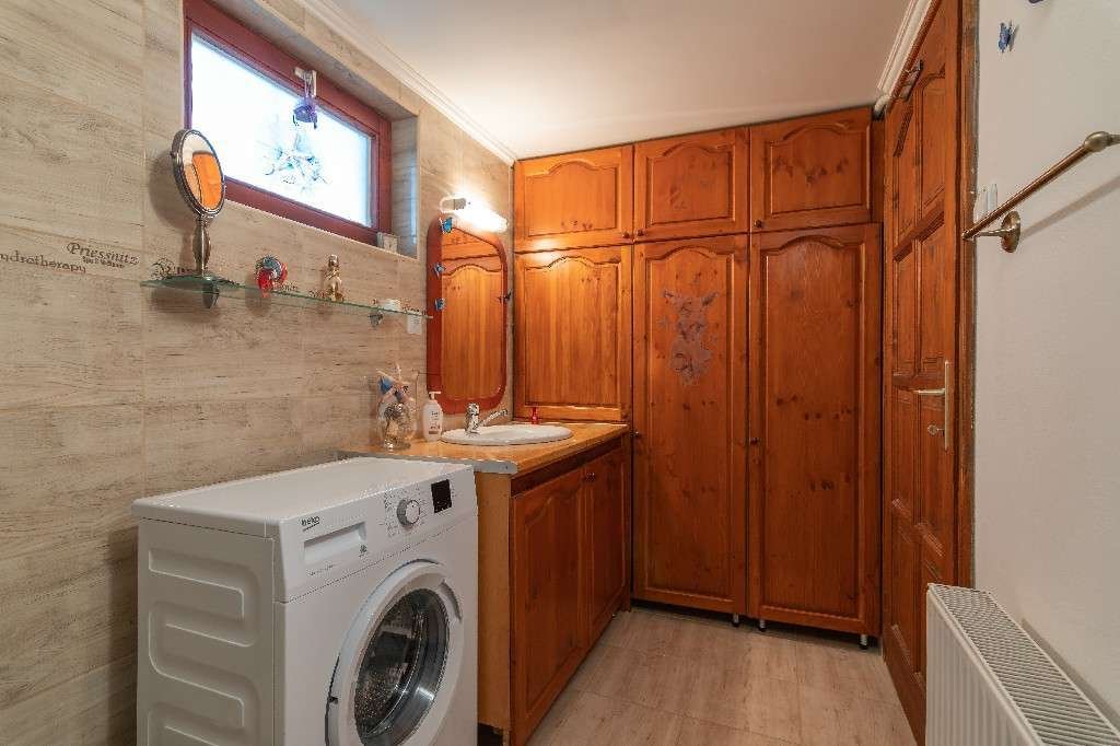Lovingly renovated farmhouse in a quiet location with separate apartment (AAA) – Búcsúszentlászló, photo 32 of 42