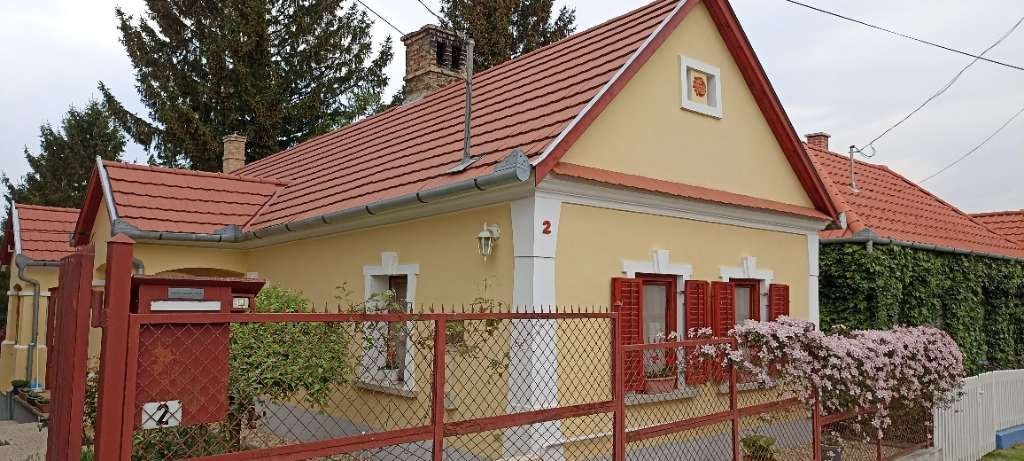Lovingly renovated farmhouse in a quiet location with separate apartment (AAA) – Búcsúszentlászló, photo 34 of 42