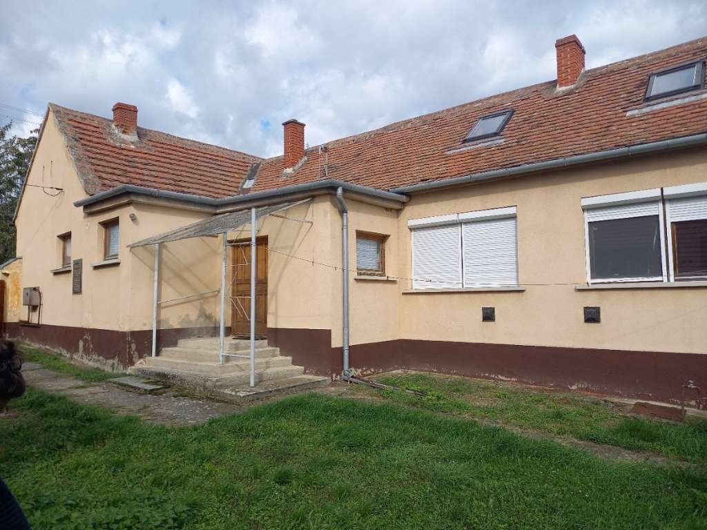 Jó helyen lévő magyar vidéki ház befektetésnek (ABA) – Sárvár, 5/26. kép