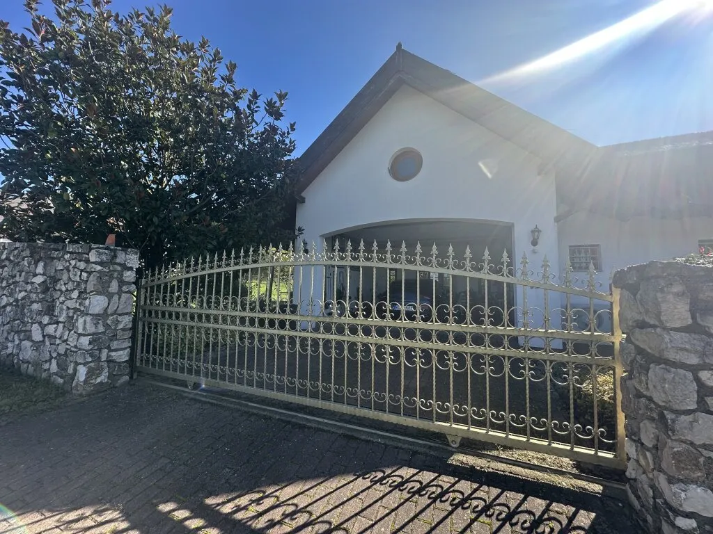 (AAA) Exklusives Wohnjuwel mit wunderschönem Garten in Ungarn – Cserszegtomaj, Bild 12 von 15