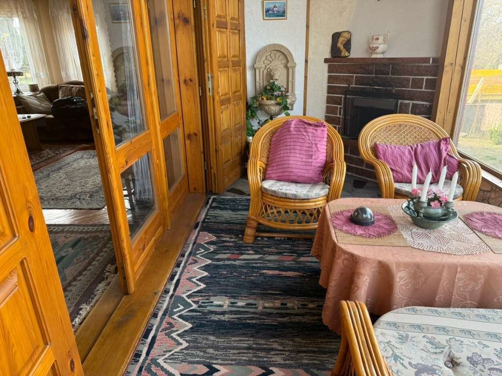 Een bijzonder panoramisch huis langs de Donau. – Koppánymonostor, foto 9 van 25