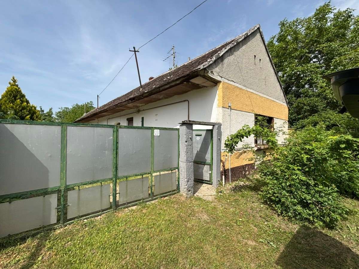 (ACA) Farmhouse in need of renovation with great potential near Austria – Bük (Nähe), photo 1 of 11