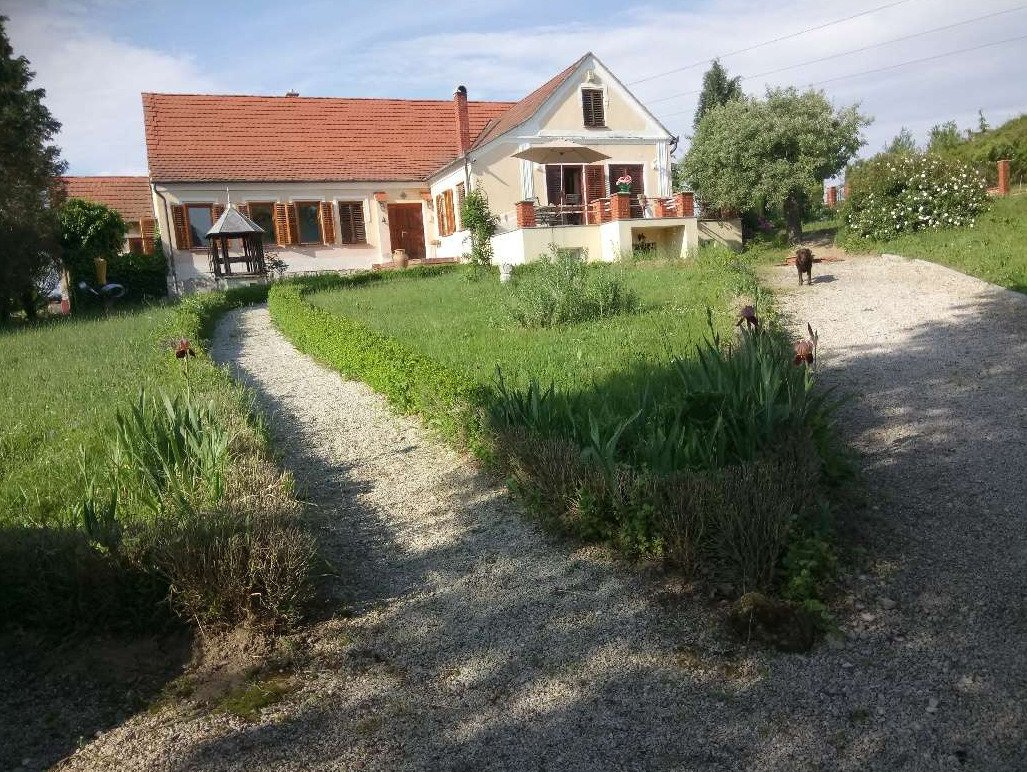 xxxIdyllisch eigendom aan de Oostenrijks-Hongaarse grens – bei Lenti, foto 2 van 24