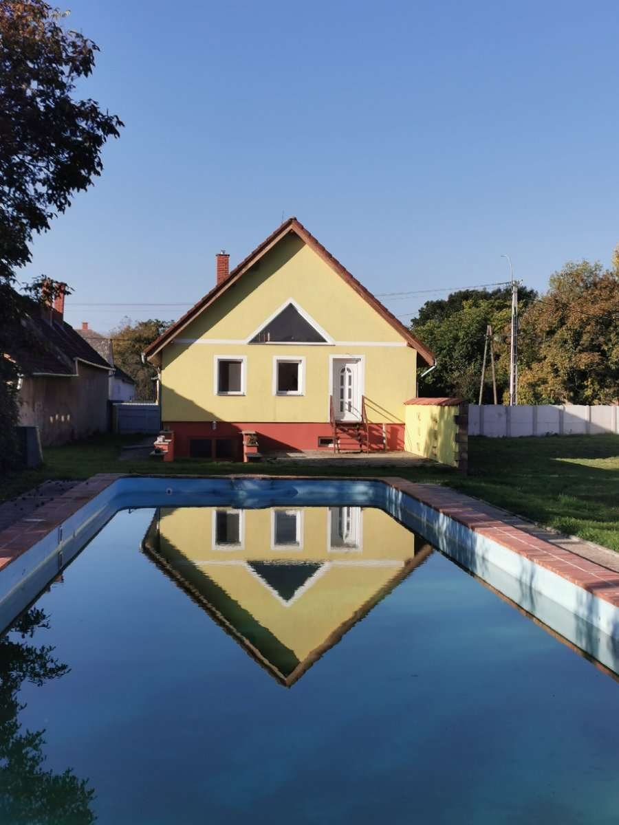 (AAA) Vielfältige Nutzungs-Möglichkeiten bei Österreich – Szakony, Bild 1 von 27
