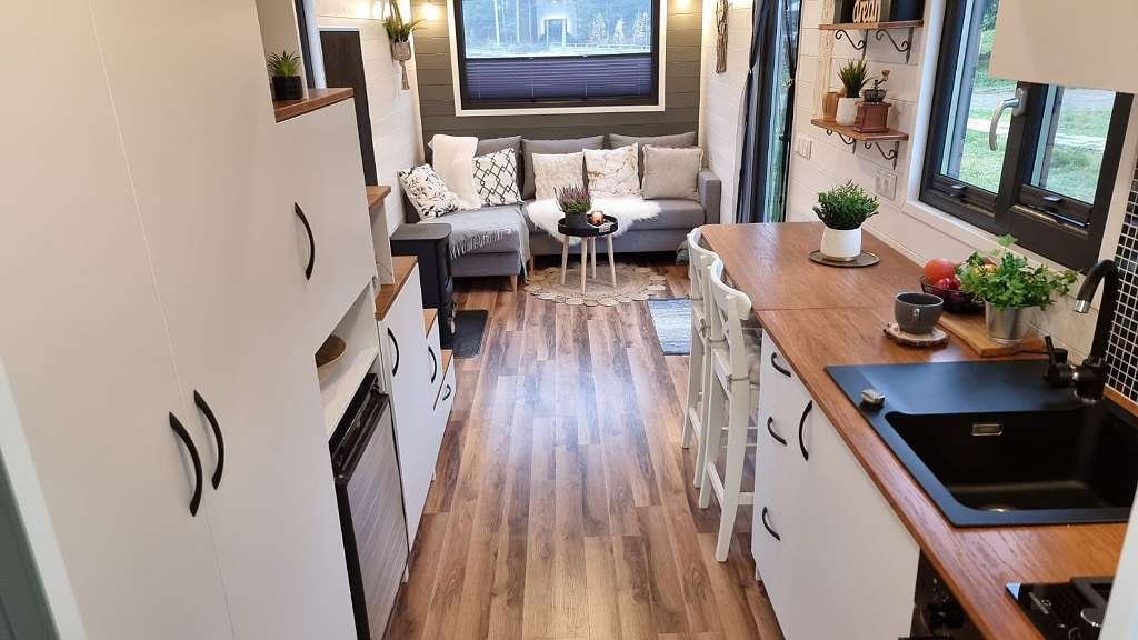 Premium Tiny House met off-grid uitbreiding (op trailer) – Mesztegnyő, foto 5 van 22