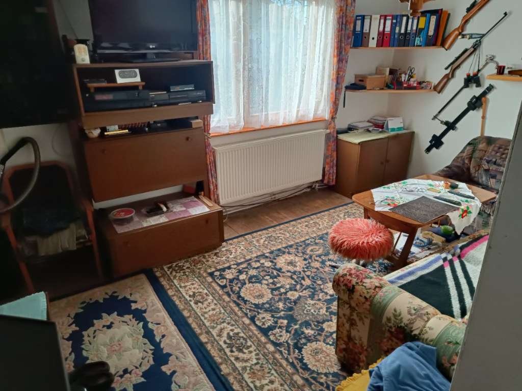 -, photo 15 of 38