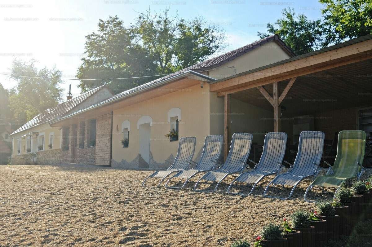 Boerderij met groot terrein – Hottó, foto 4 van 25