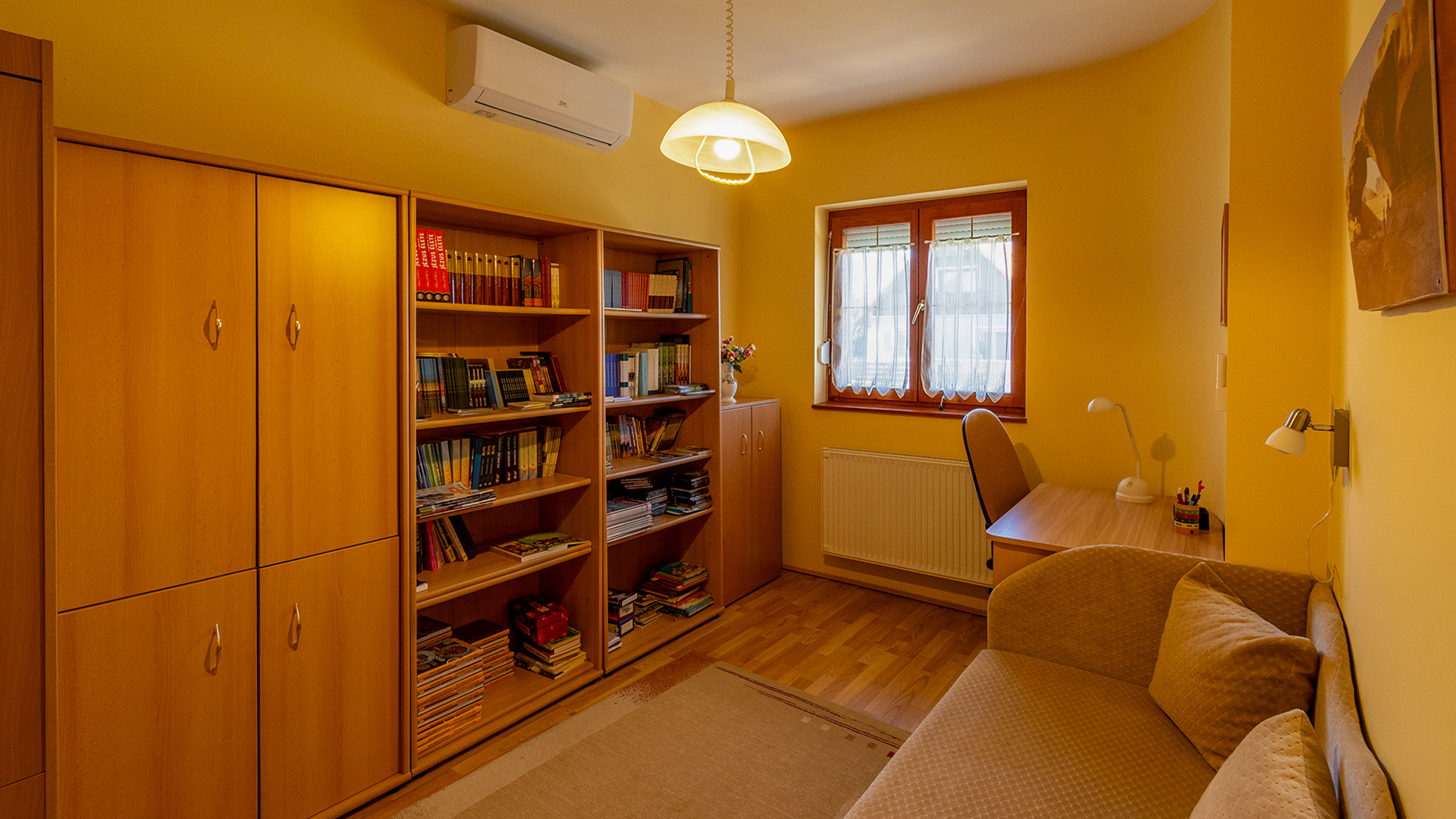 (BAA) Gepflegtes Einfamilienhaus mit schön angelegtem Grundstück und Garage! – Zalacsány, foto 15 van 20