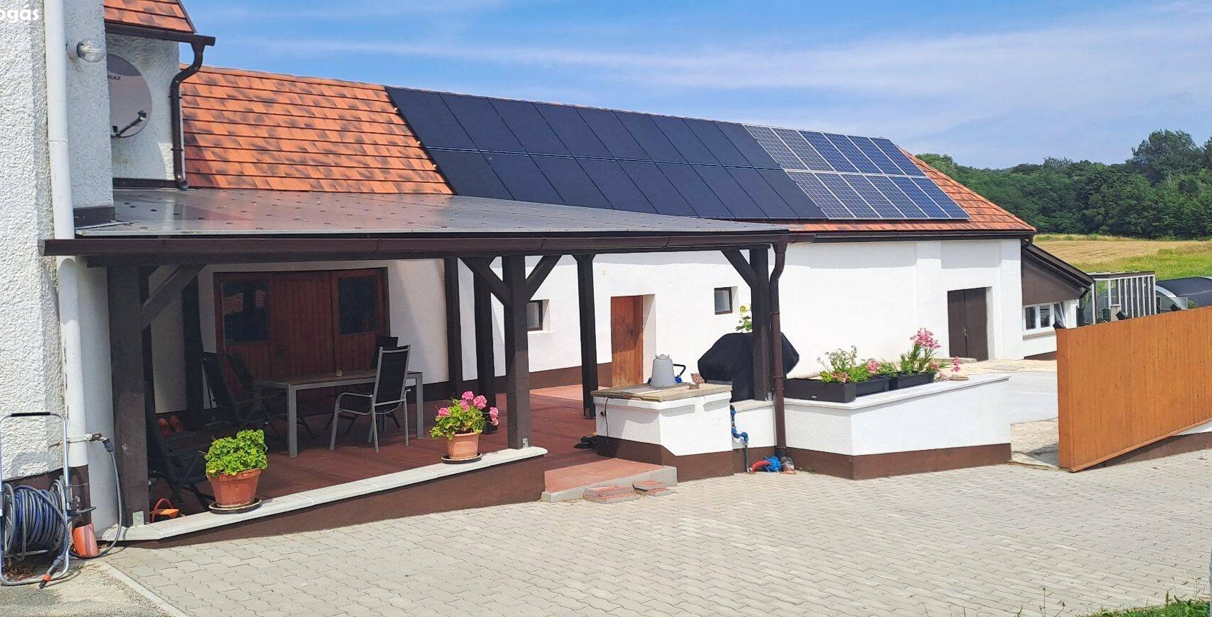 (AAA) Besonderes Anwesen nahe Hévíz: 280 m² Wohnfläche, 6.000 m² Grundstück & 14,7 kWp PV – Nemesbük, photo 3 of 19