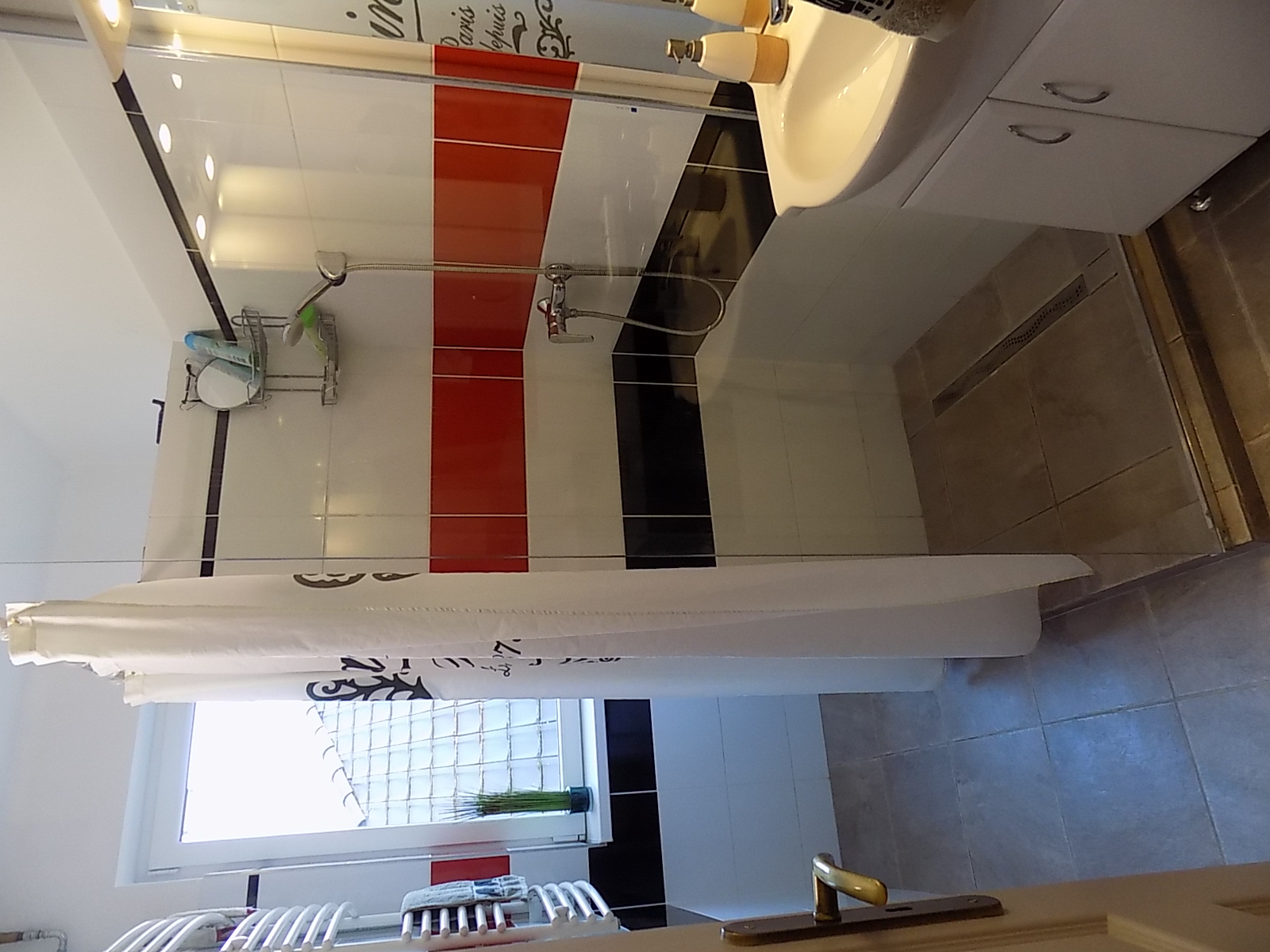 (BAB) Renoviertes Wohnhaus mit Mobiliar, separater Wohneinheit und 960 m² Grundstück – Győr, photo 8 of 15